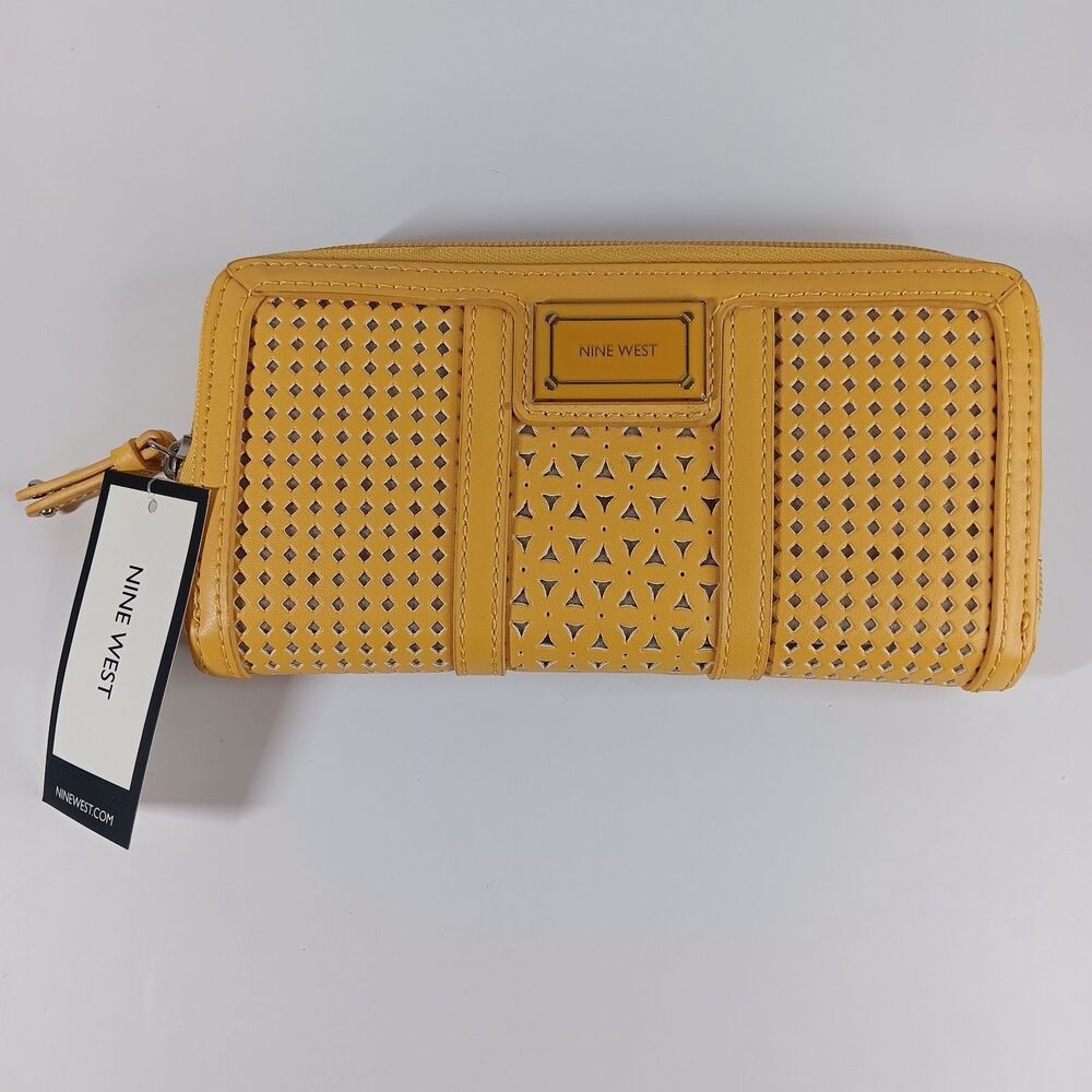 Nine West Show Stopper Wallet Zip Around Mustard Yellow Geometric Clutch NWT
